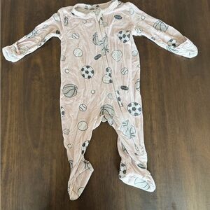 Angel Dear Sports Print Pink Footie